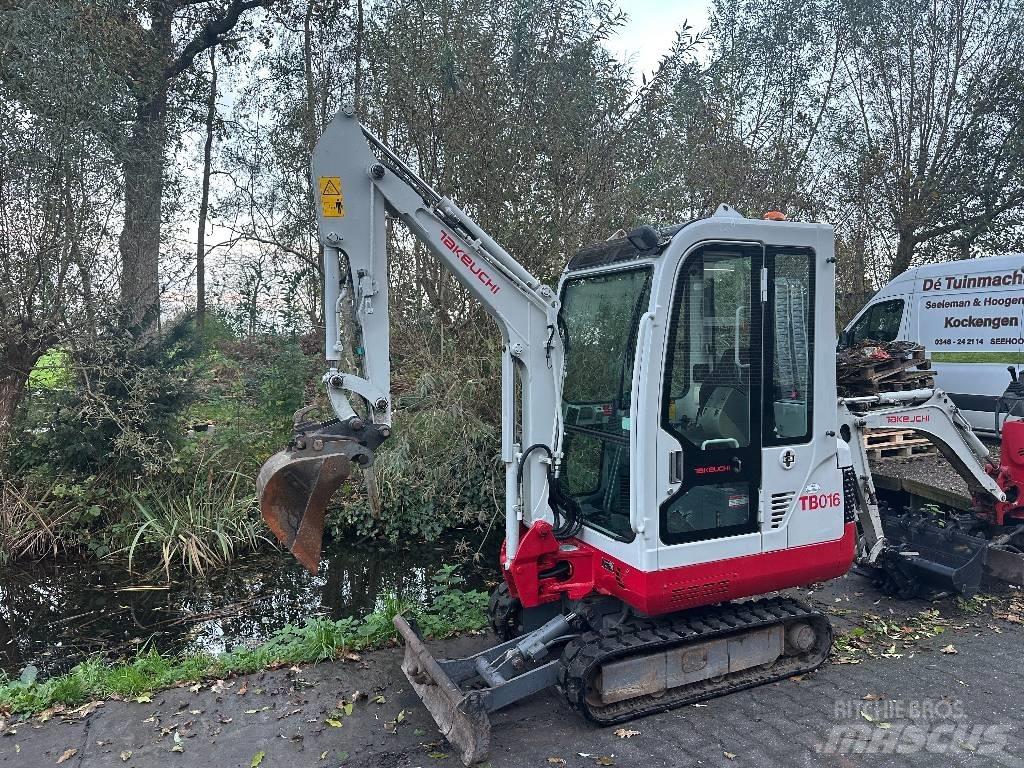 Takeuchi TB 016 小型挖掘机