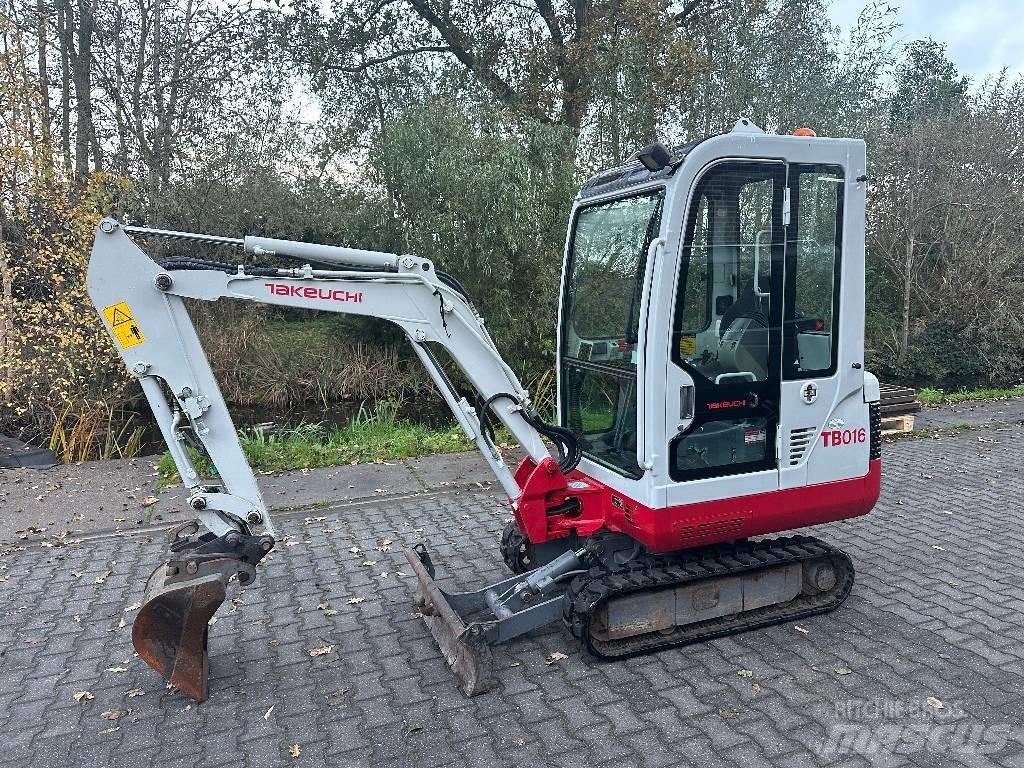 Takeuchi TB 016 小型挖掘机