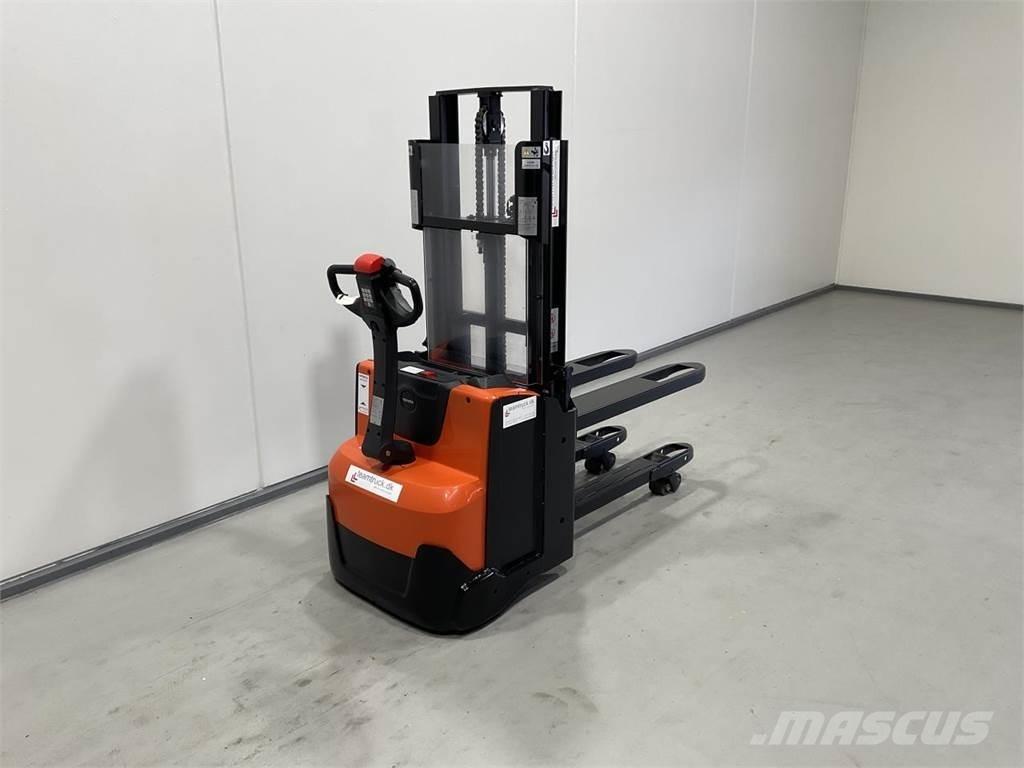 Toyota SWE200D 行走式堆垛机