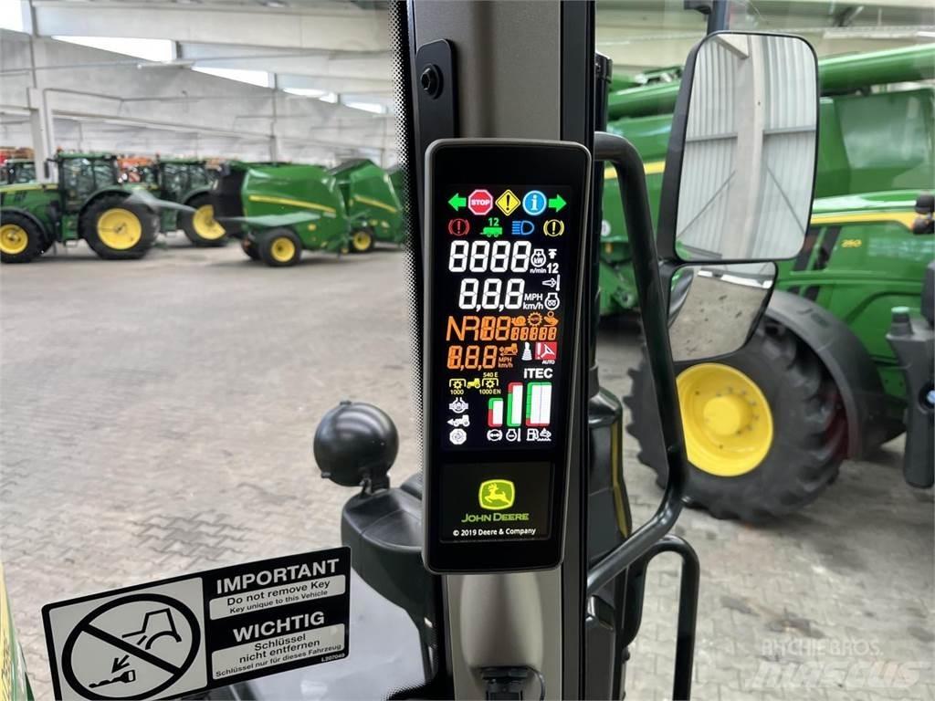 John Deere 6100M 拖拉机/农用车