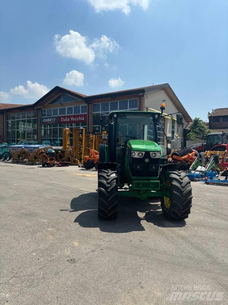 John Deere 6100 MC 拖拉机/农用车