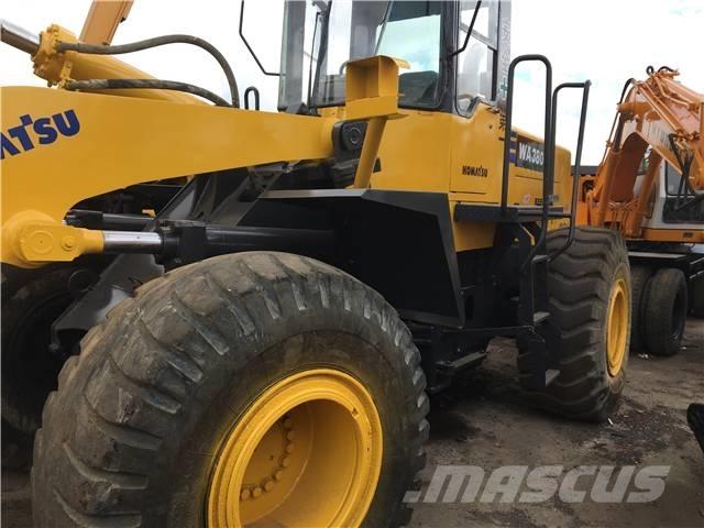 Komatsu WA 380 轮式装载机