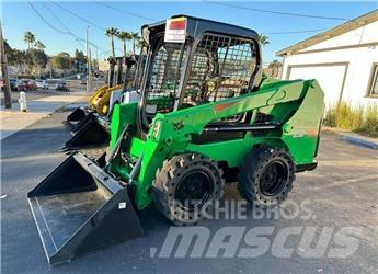Bobcat S550 滑移装载机