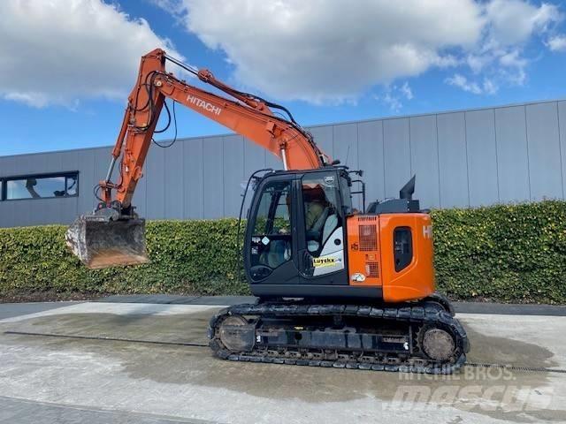 Hitachi 135US-6 履带挖掘机