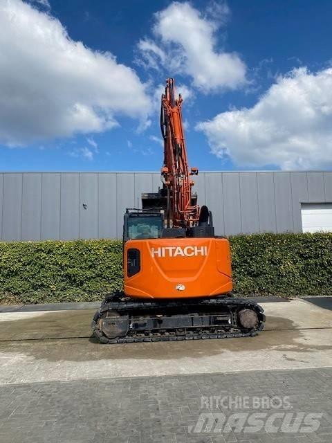 Hitachi 135US-6 履带挖掘机