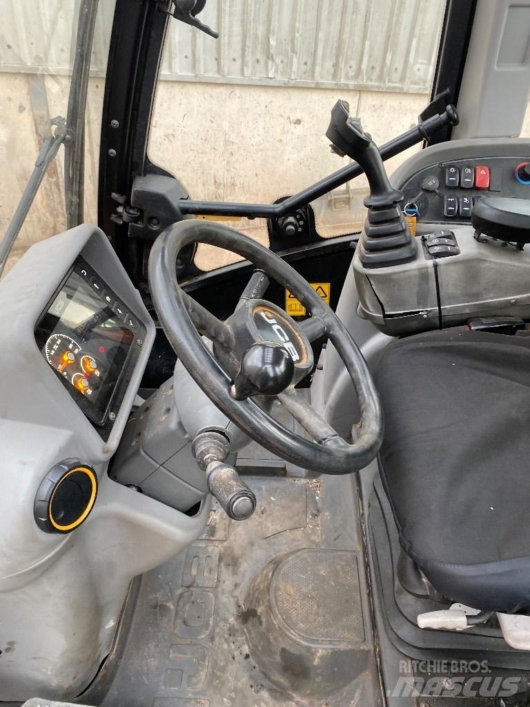 JCB TM 320 S 电动叉车