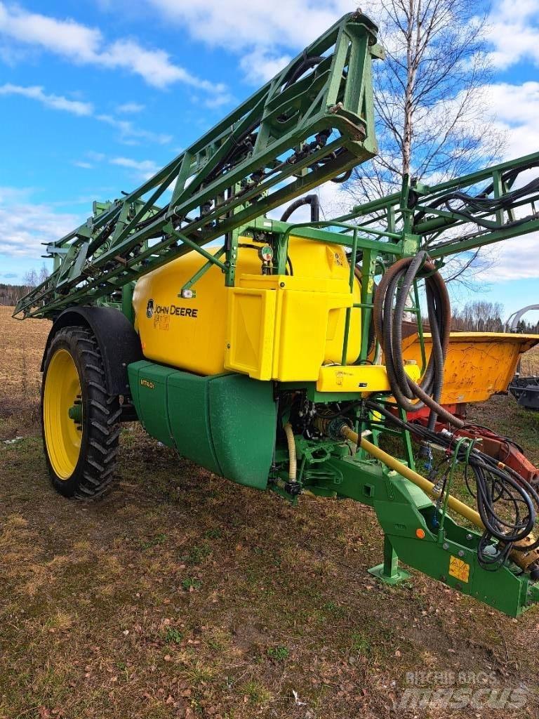 John Deere 740 i 牵引式喷雾机
