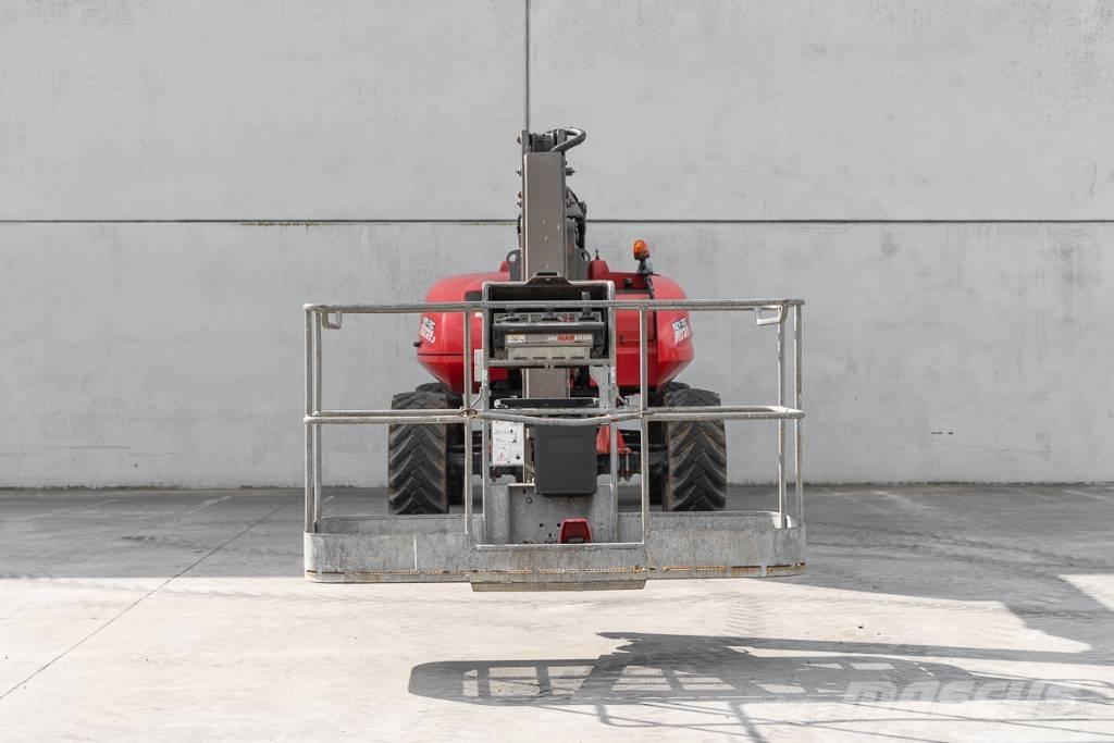 Manitou 200 ATJ 曲臂高空工作平台