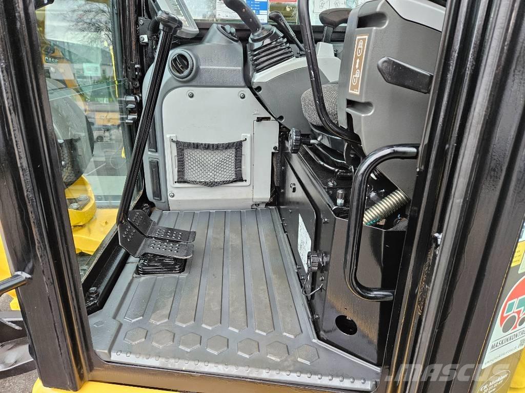 CAT 305.5 E2 cr 小型挖掘机