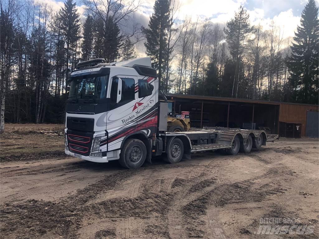Volvo FH13 林业运输车