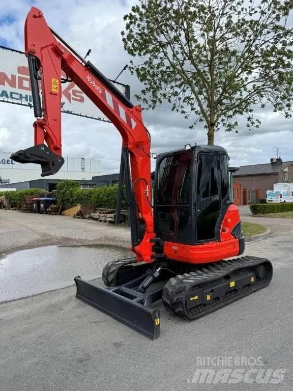 Kubota U50 小型挖掘机