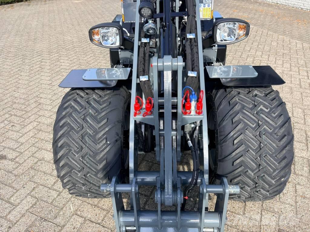 Giant G2500HD Xtra 小型装载机