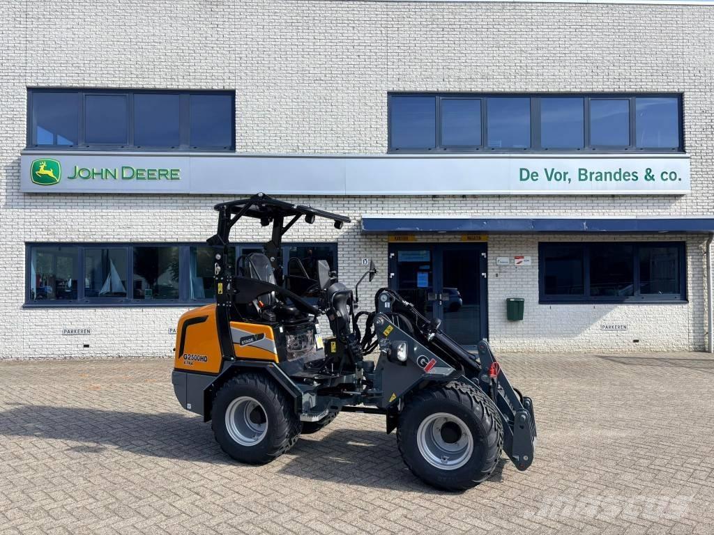 Giant G2500HD Xtra 小型装载机