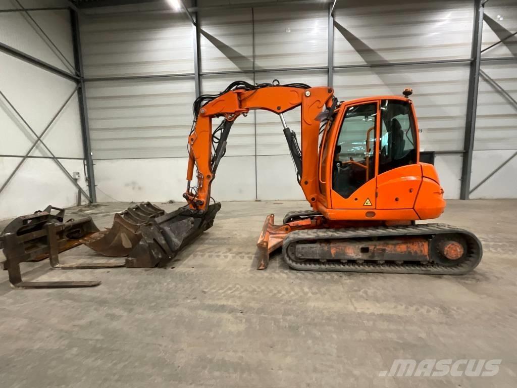 Mecalac 10 MCR 履带挖掘机