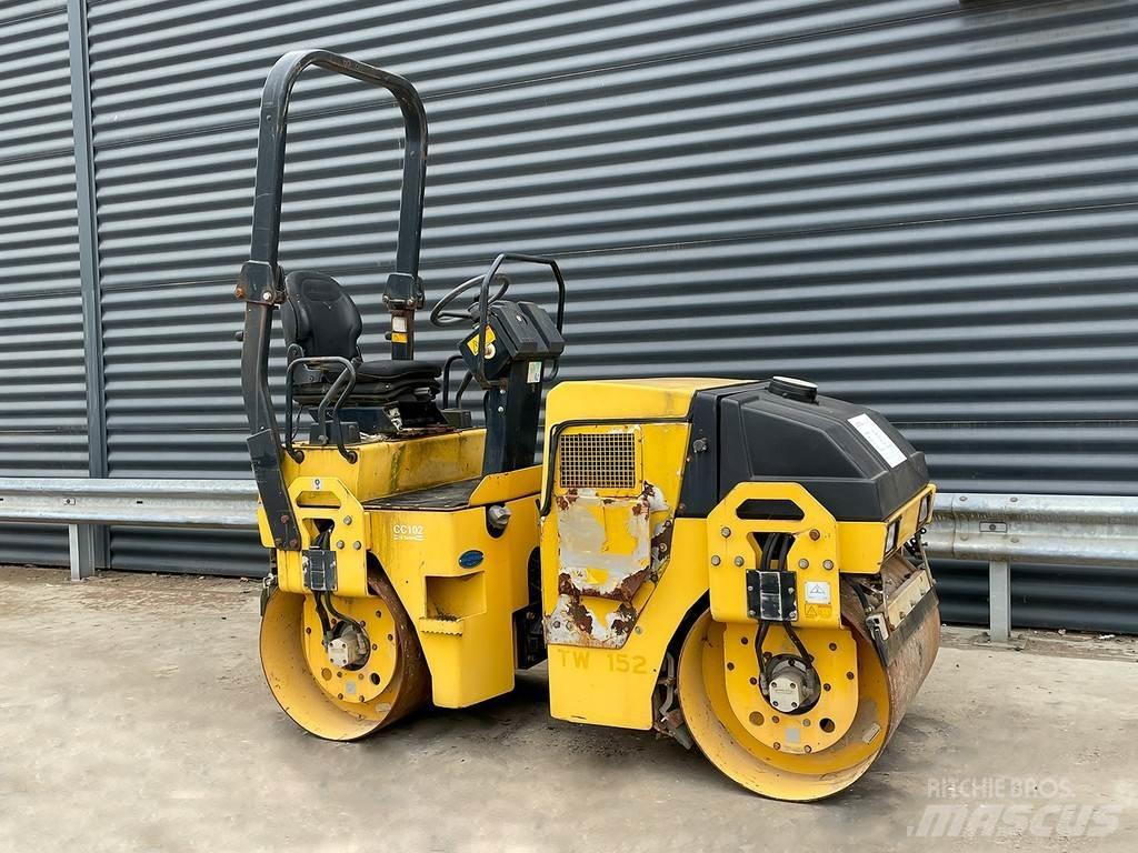 Dynapac CC102 双轮压路机