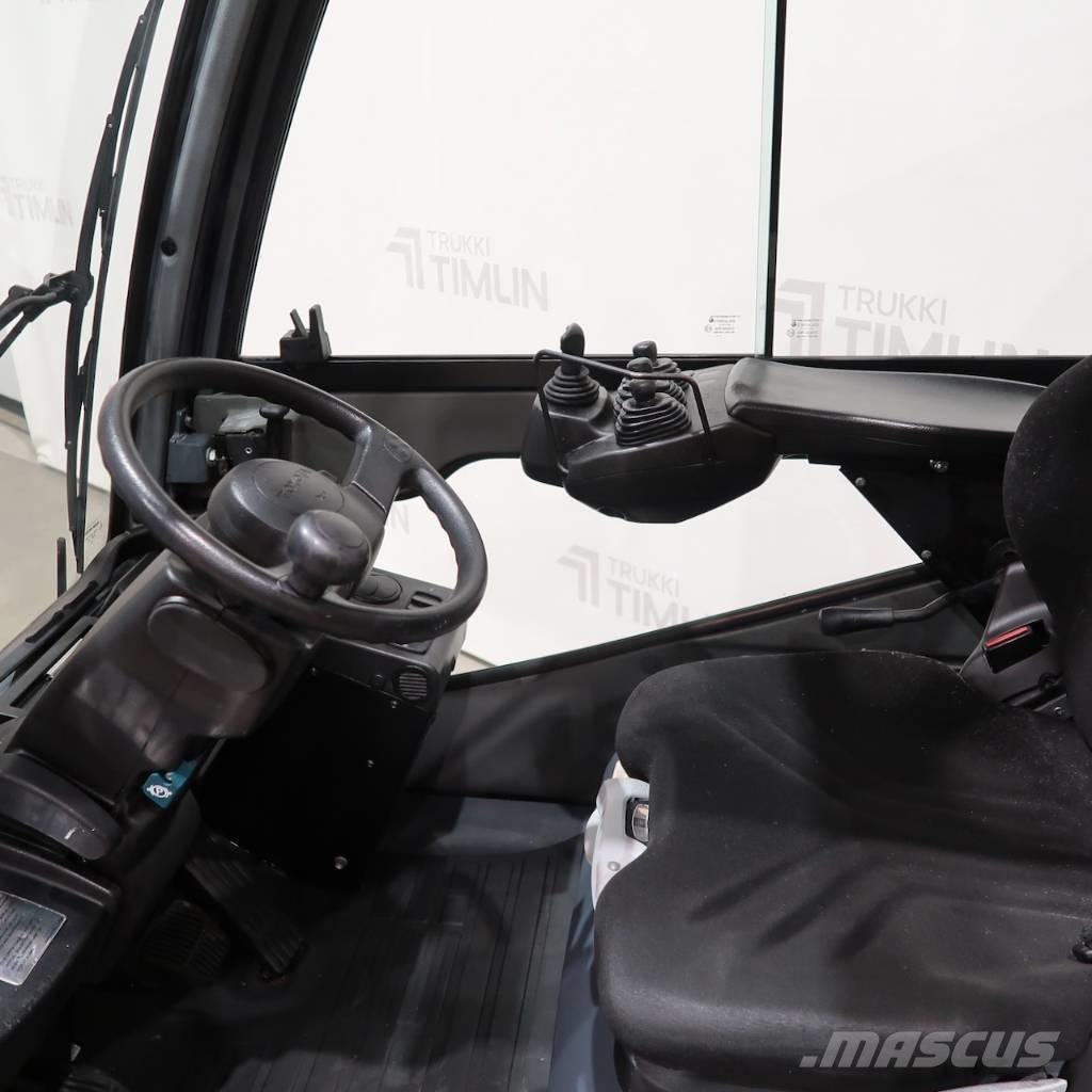 Toyota 02-8FGJF35 天然气叉车