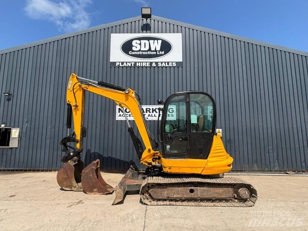 JCB 8065 RTS 小型挖掘机