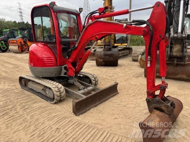 JCB 8025 小型挖掘机