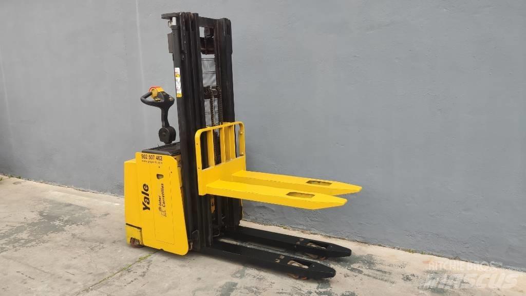 Yale MS15XIL 手推堆垛车