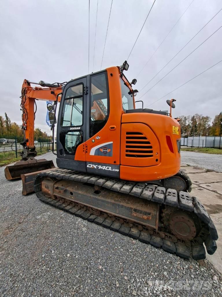 Doosan DX 140 LCR 履带挖掘机
