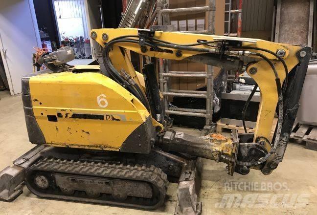 Brokk 180 组装挖掘机