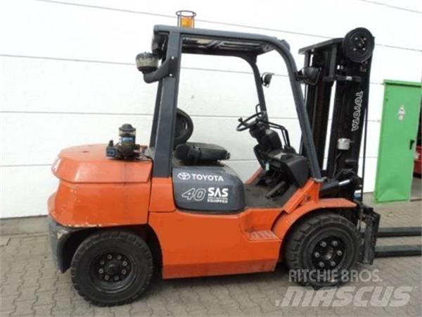 Toyota 02-7FD35 柴油叉车