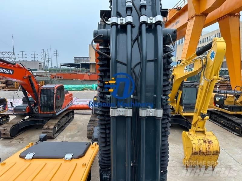 Hyundai R220LC-9S 履带挖掘机