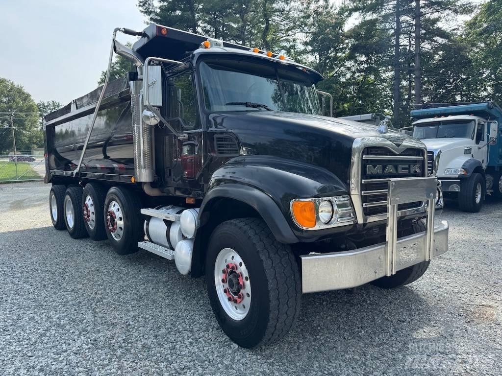 Mack Granite CV 713 自卸式货车