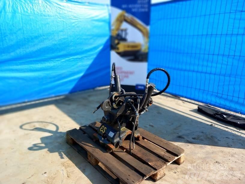 Komatsu PC88MR-8 旋转器