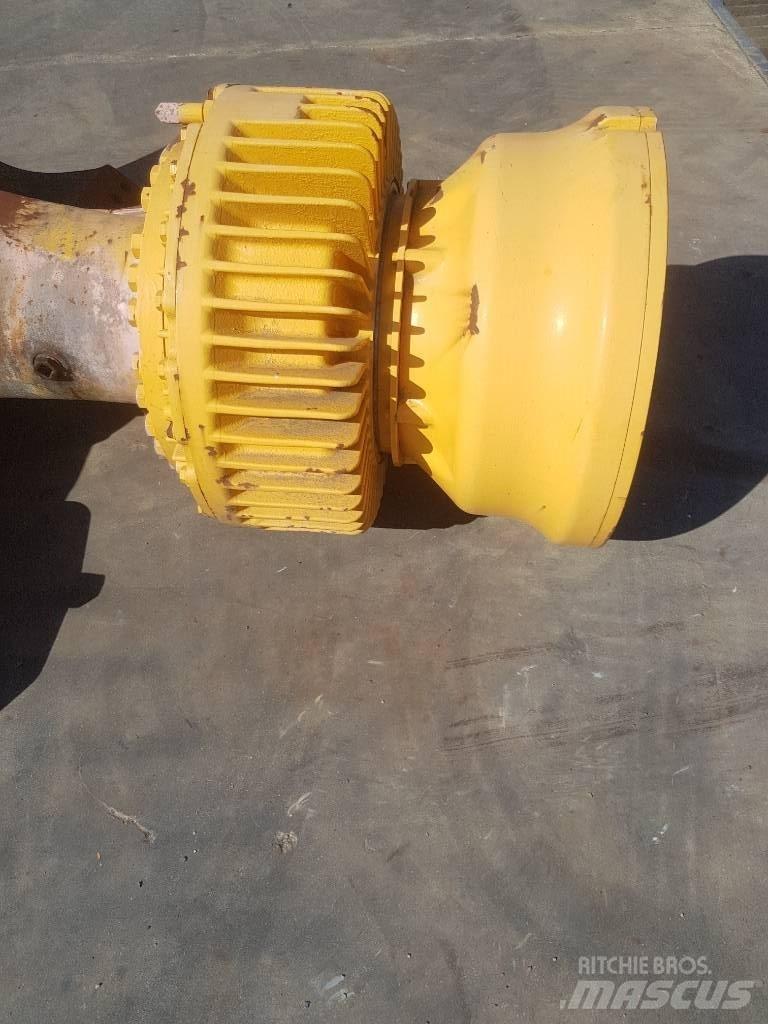 Volvo L350F 轴