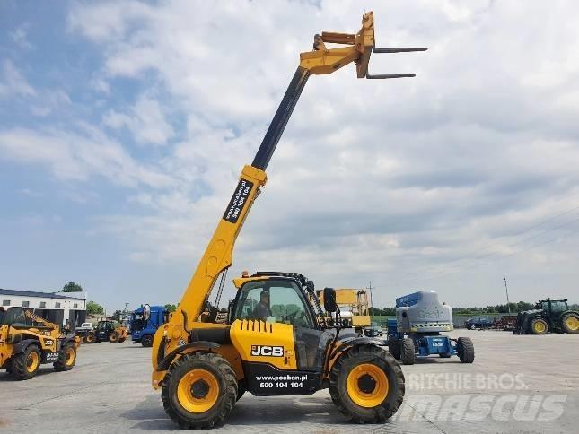 JCB 531-70 - BC24 伸缩臂叉装车|叉装车