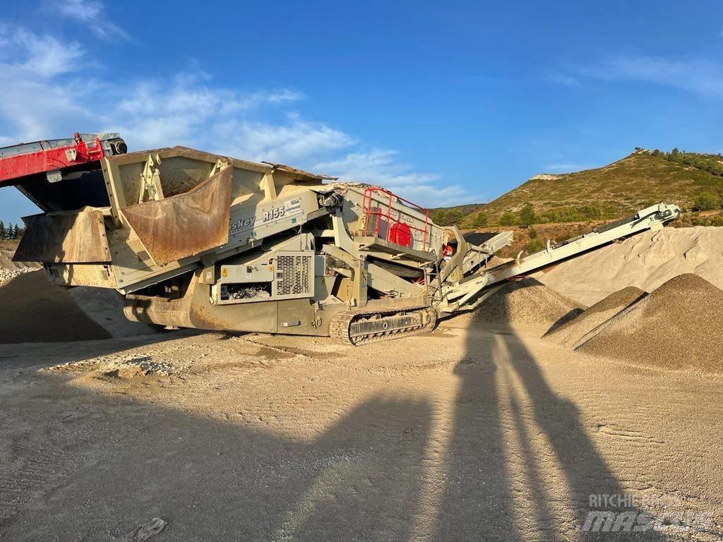 McCloskey R155 移动式筛分机