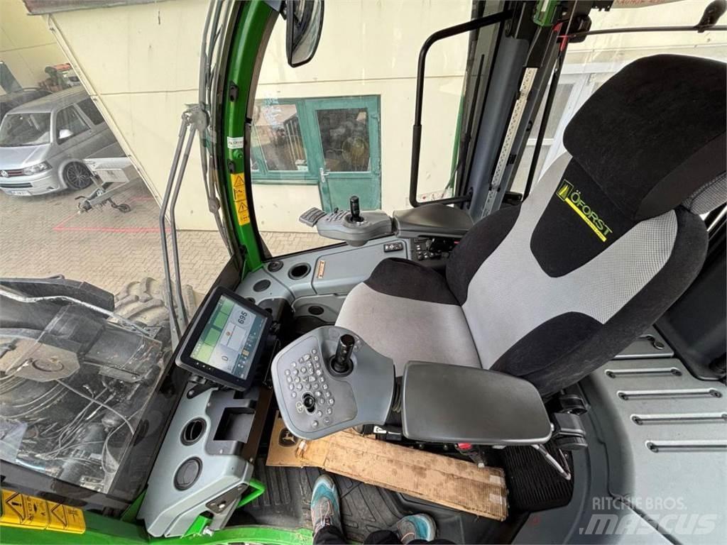 John Deere 1270 G 收割机