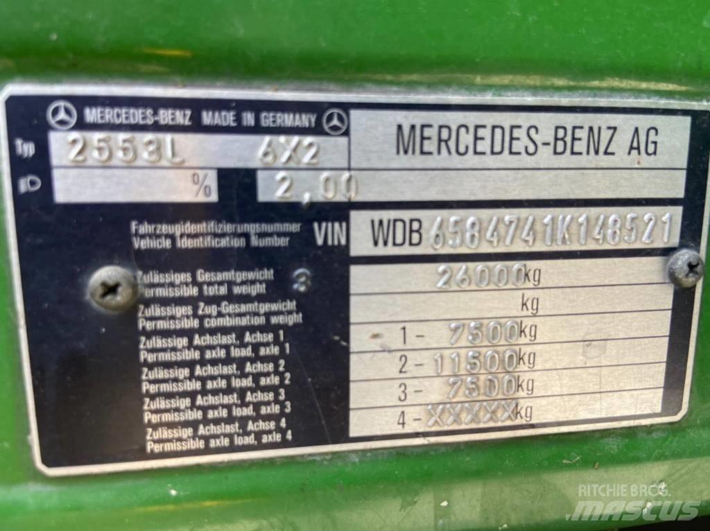 Mercedes-Benz 2553L 冷藏车