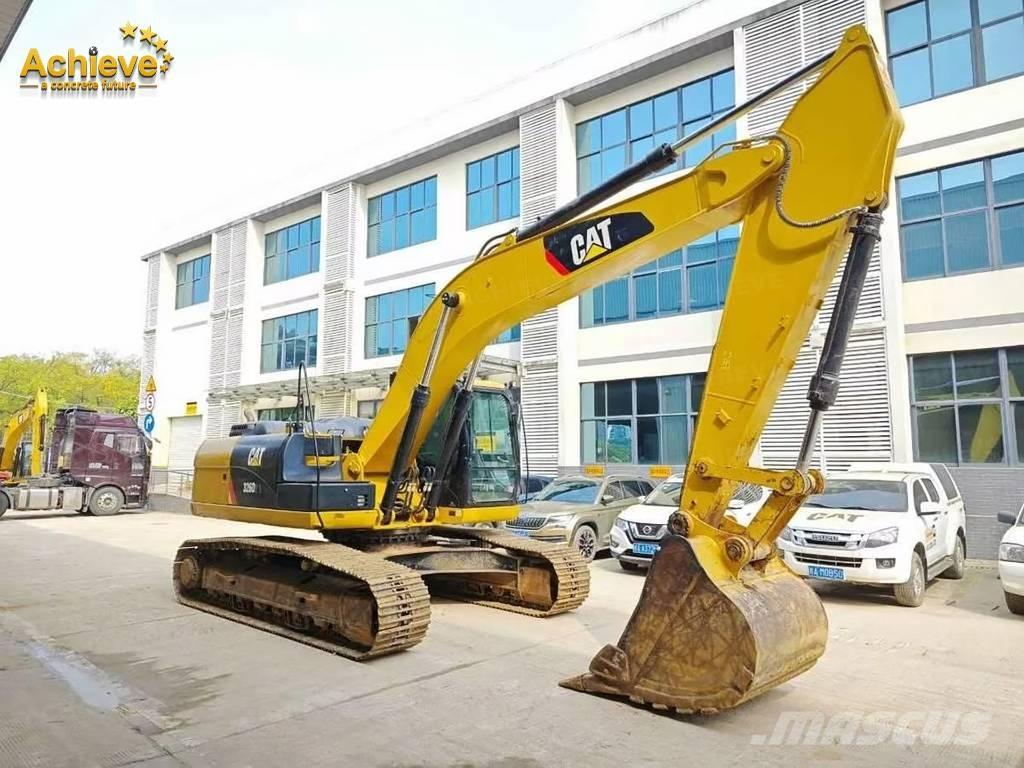 CAT 326D2L 履带挖掘机
