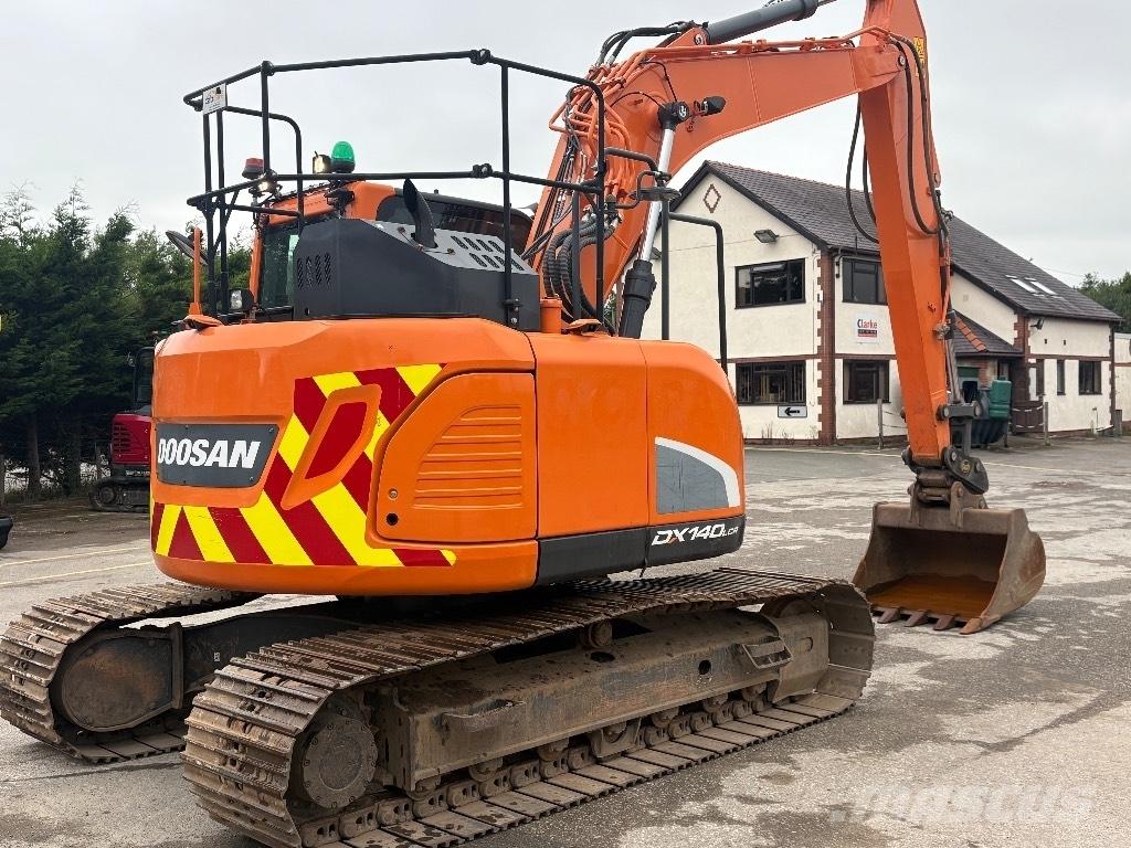 Doosan DX140LCR-5 履带挖掘机