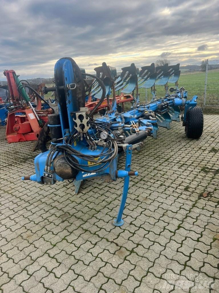 Lemken Juwel 8 双向犁
