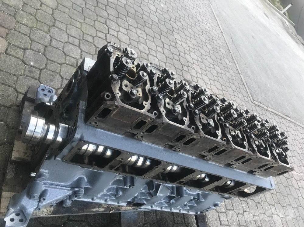 Scania DC12 420HP 发动机
