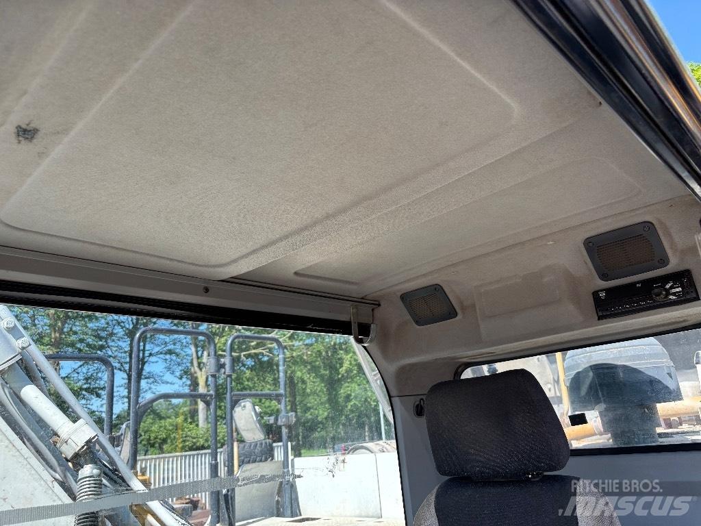 CAT 320E 履带挖掘机
