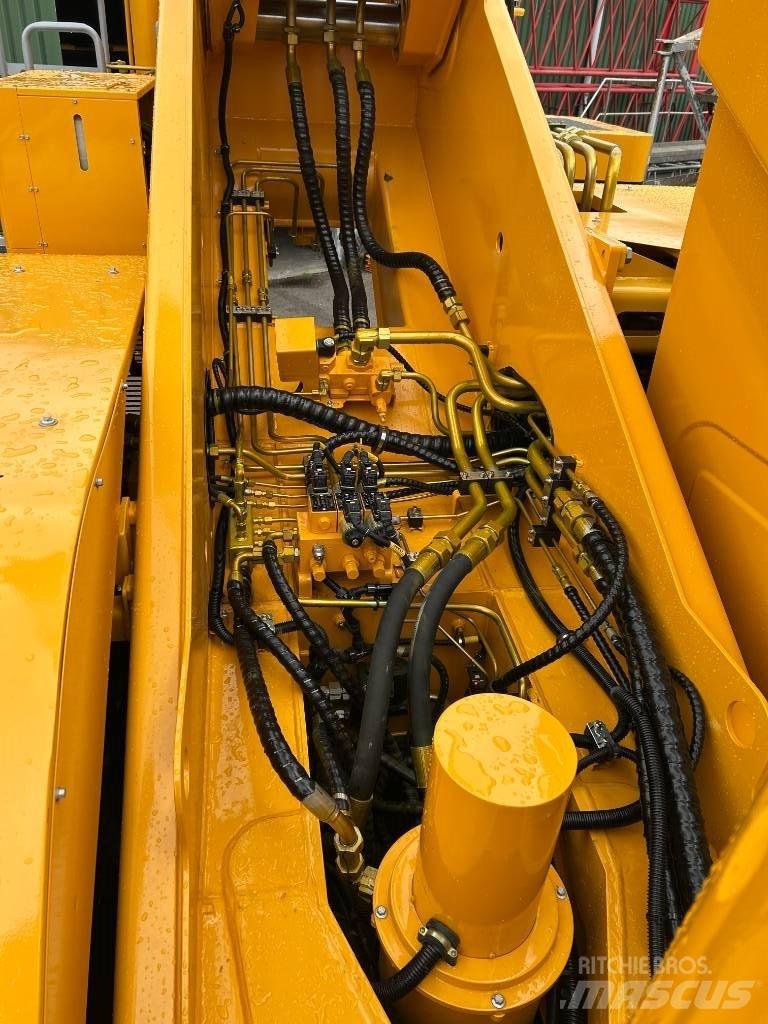 XCMG XCR70_E 越野轮胎起重机︳越野吊︳越野起重机︳移动式起重机