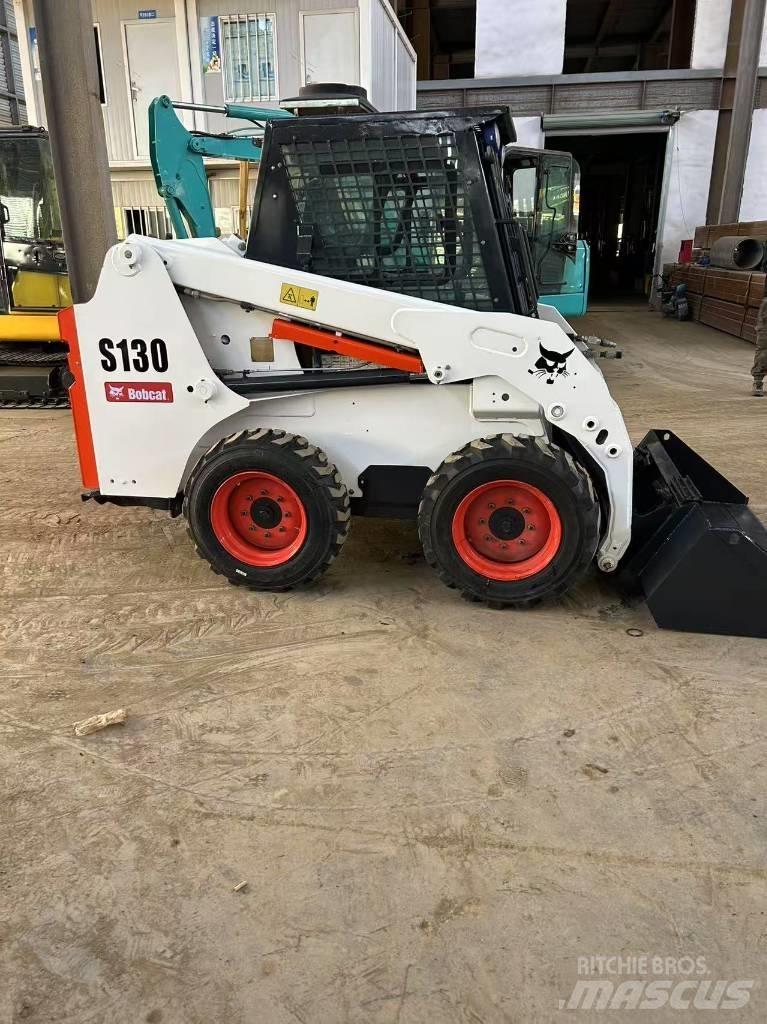 Bobcat S130 滑移装载机
