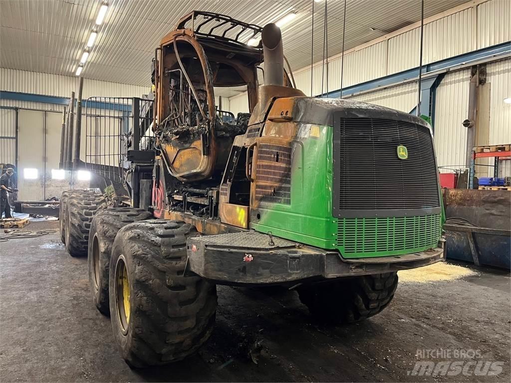 John Deere 1210E 集运机