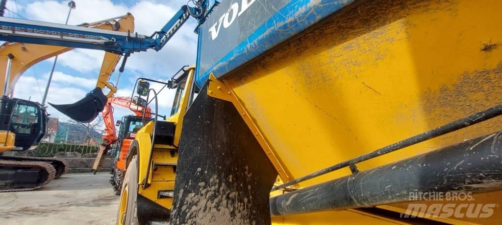 Volvo A 25 F 铰接式自卸车