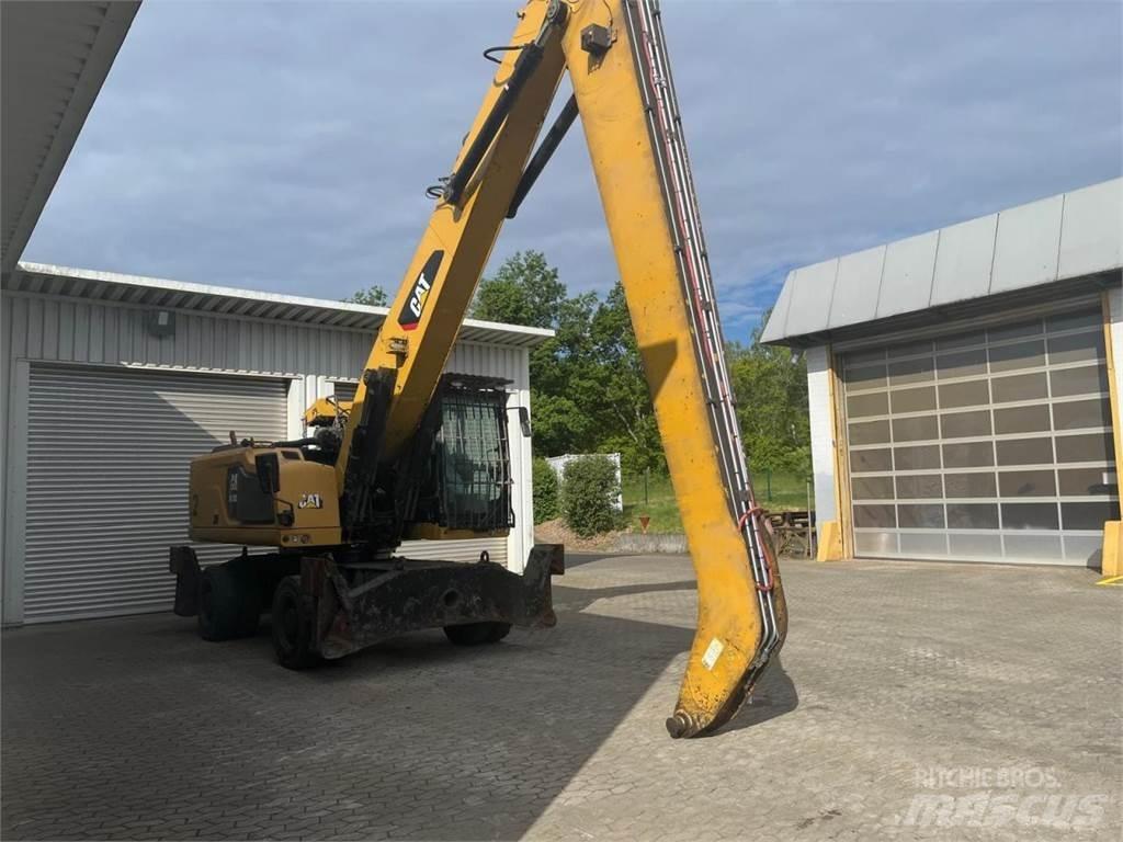 CAT MH3026 轮式挖掘机