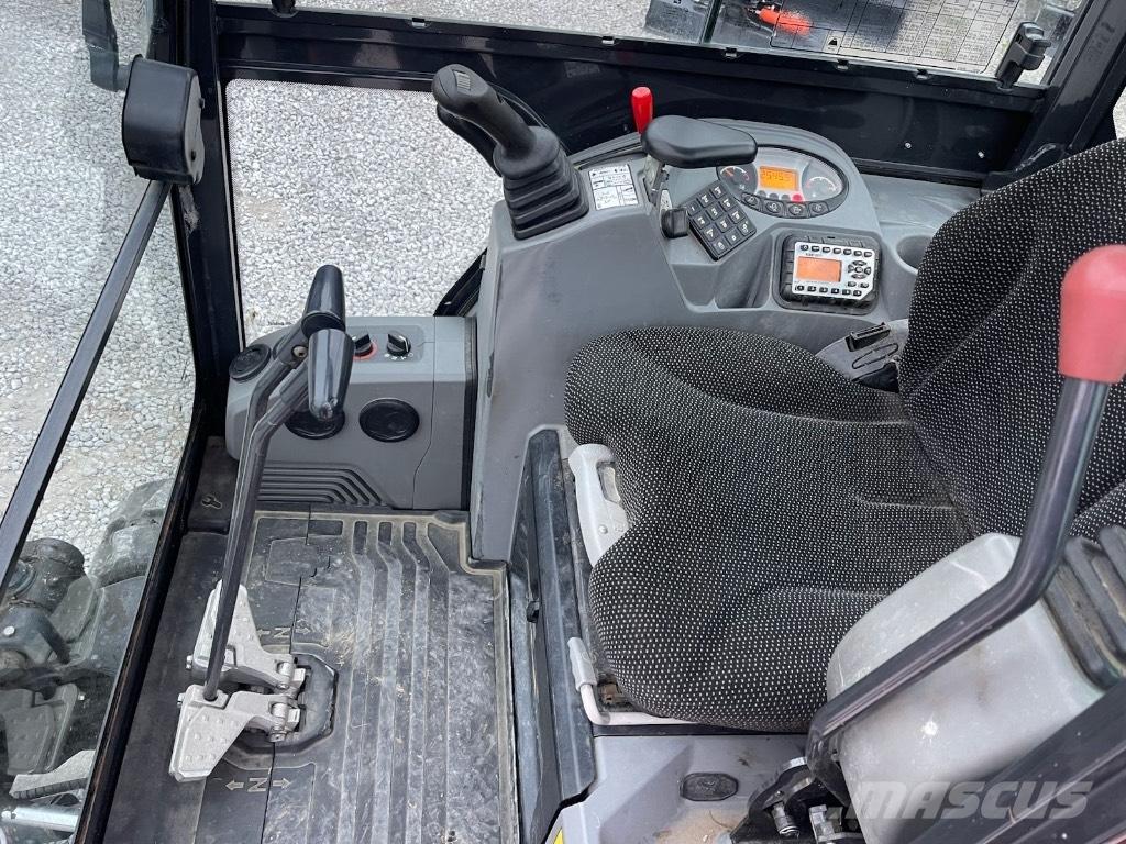 Bobcat E 19 小型挖掘机