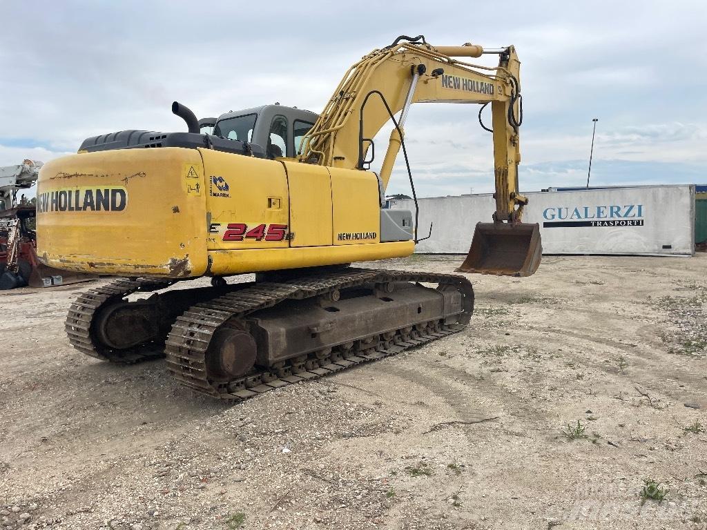 New Holland 245B 履带挖掘机