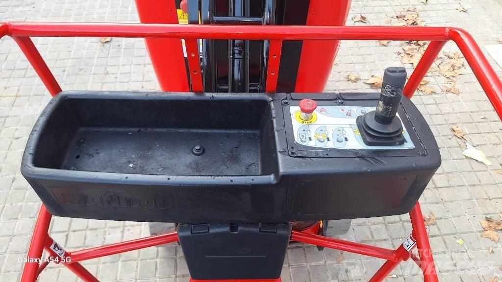 Manitou 100 VJR 客货电梯