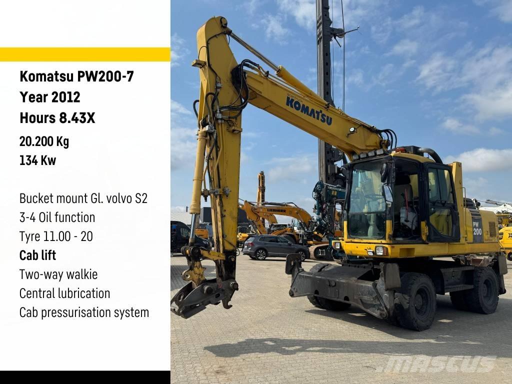 Komatsu PW 200-7 轮式挖掘机