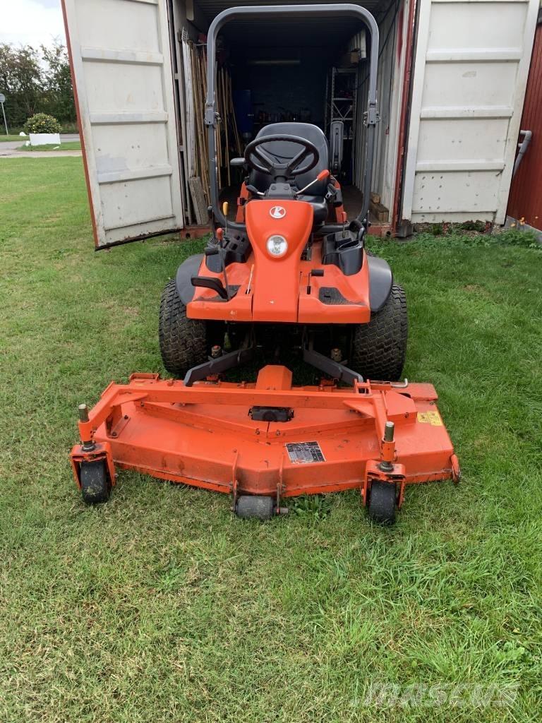 Kubota F2880 骑乘式割草机
