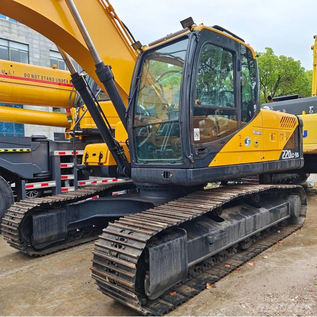 Hyundai R220LC-9S 履带挖掘机